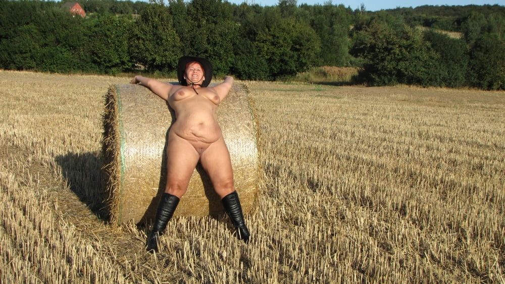 Completely naked in a corn field ... #26