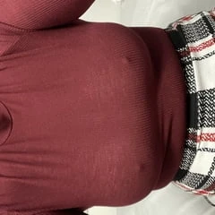 Clothed woman sucking cock 