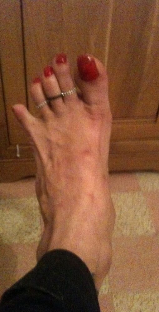red toenails mix (older, dirty, toe ring, sandals mixed). #20