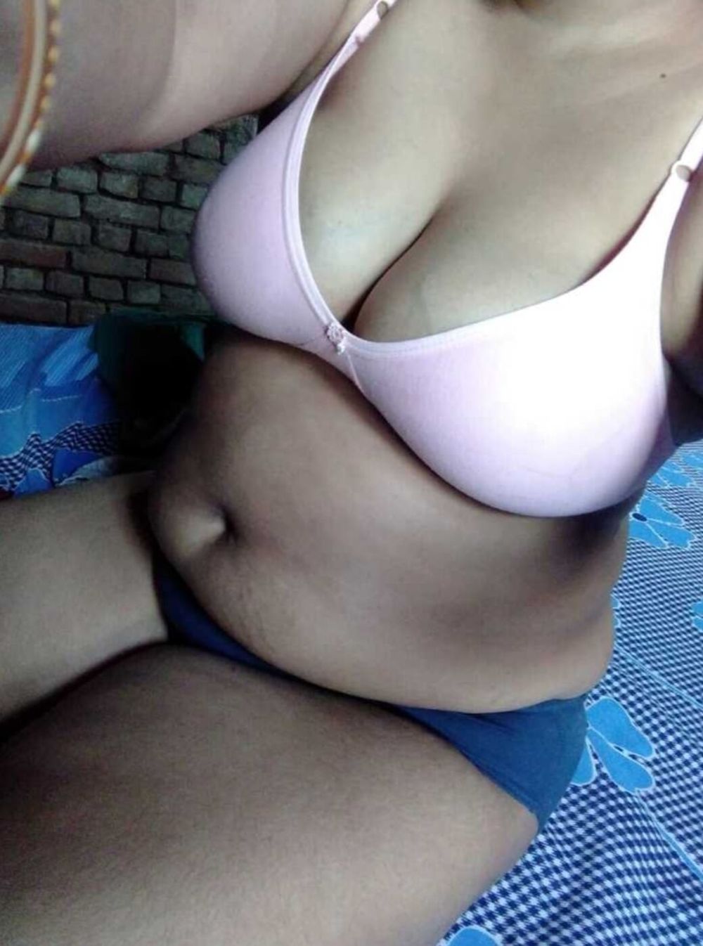 Bhabhi ki nude photo #10