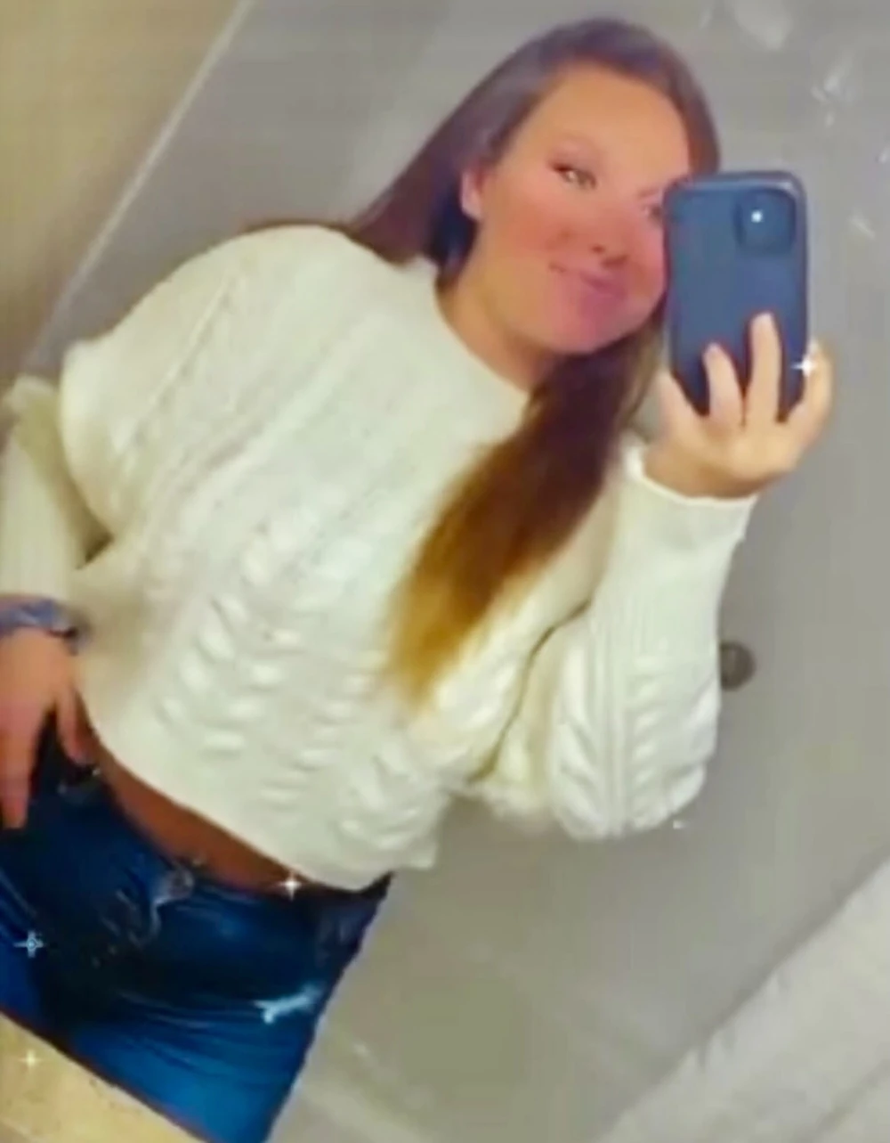 Photos of me in my white sweater and later fingering in it  #6