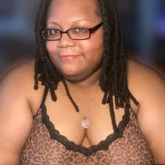 Fat Cat: Ebony SSBBW in leopard print lingerie