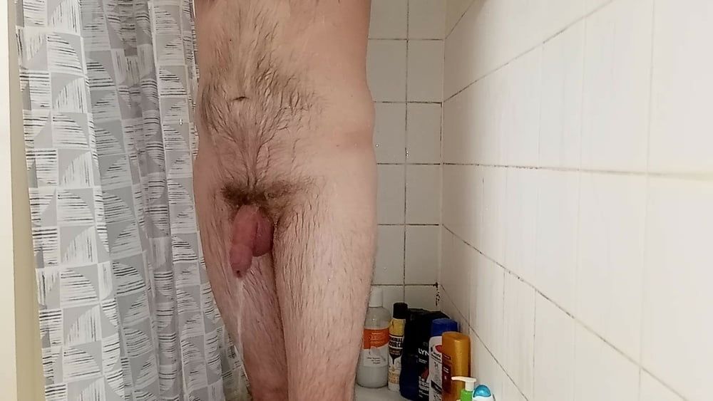 Rockard Daddy in the Shower Playing with Hard Cock