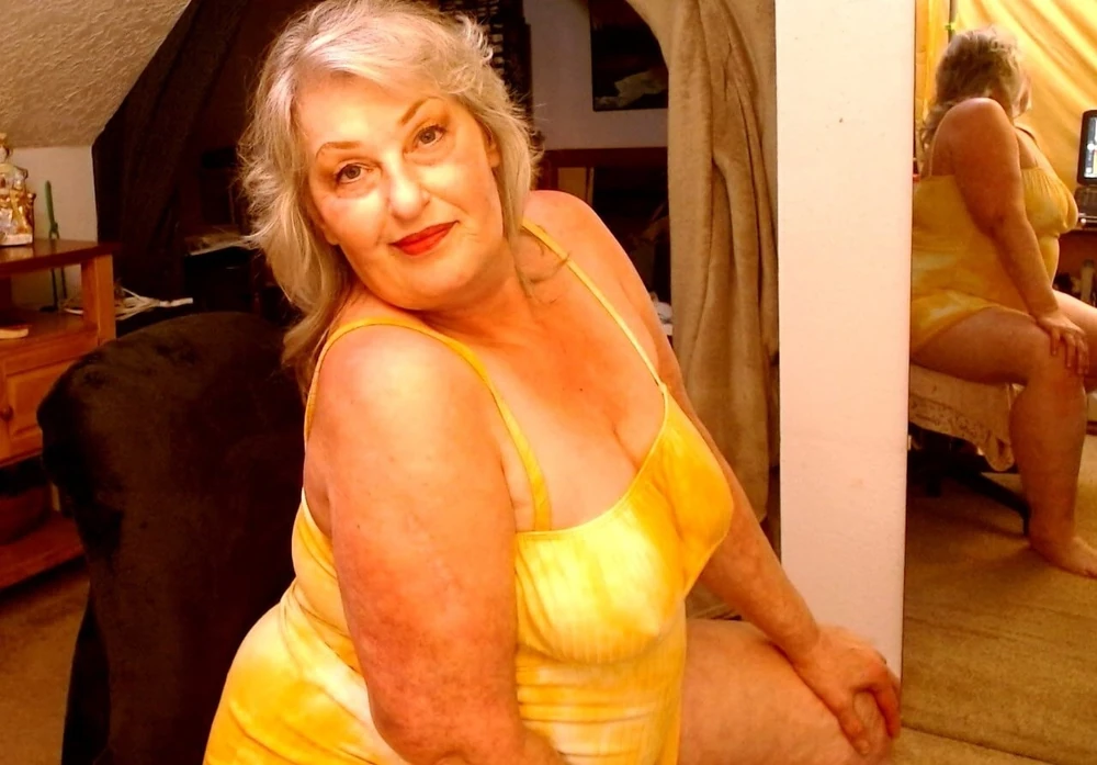 Fresh Pics from your favorite Vintage Vixen, DawnSkye1962 #12