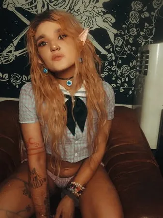 im a elf you see i have cute pointy ears and everything         