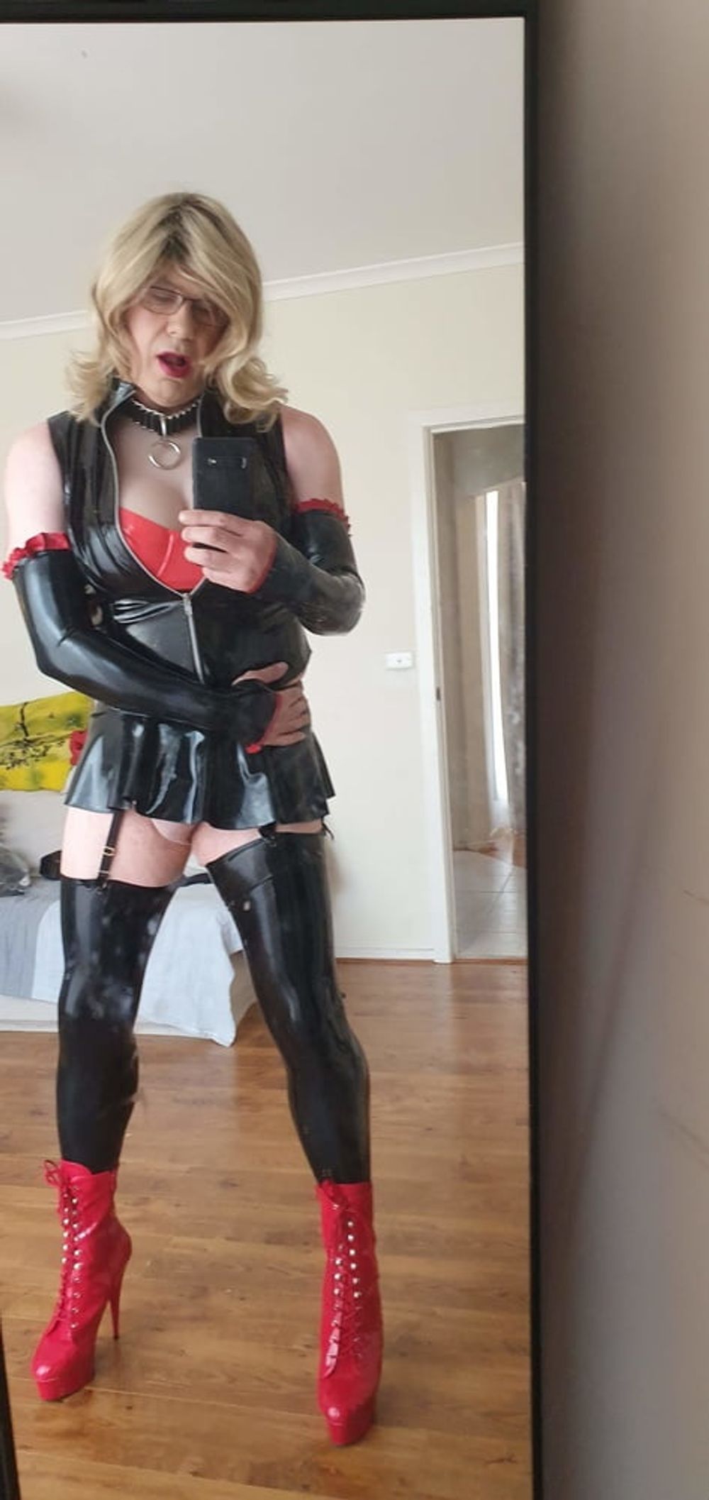 Hot Rachel in PVC and Latex #37