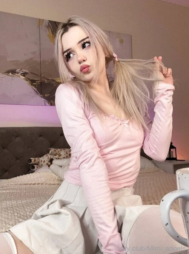 Free Mimi Photos