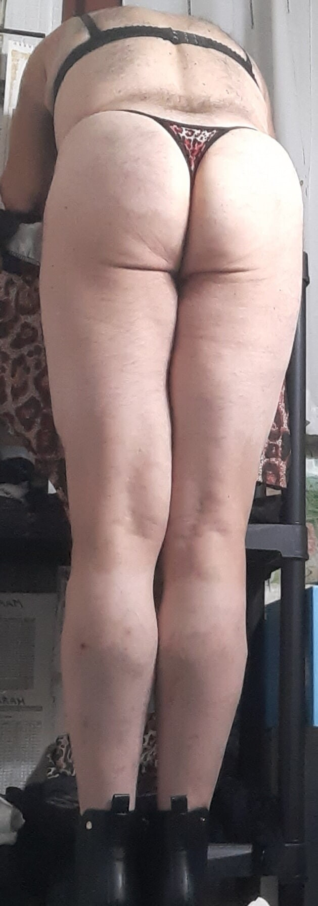 Mie foto lato b  reggiseno perizoma stivali 
