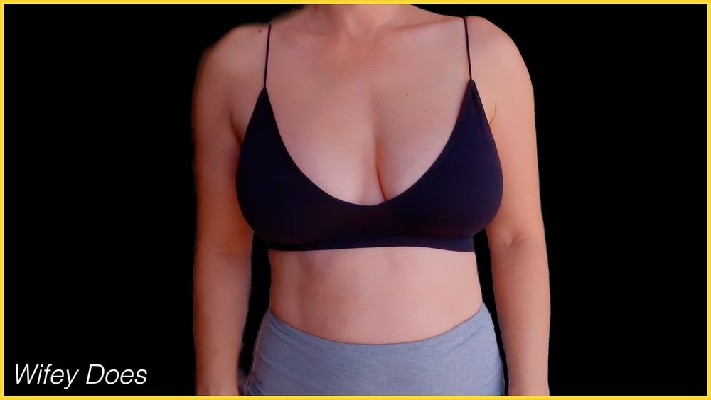 Wifey amazes in the black sports bra #2