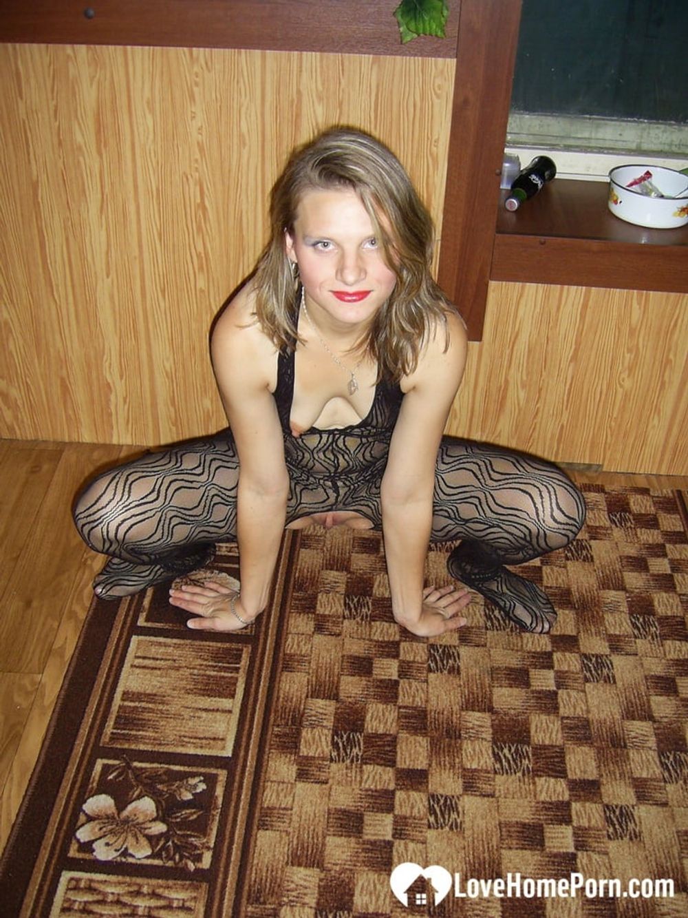 Kinky girlfriend in pantyhose fools around the apartment #13