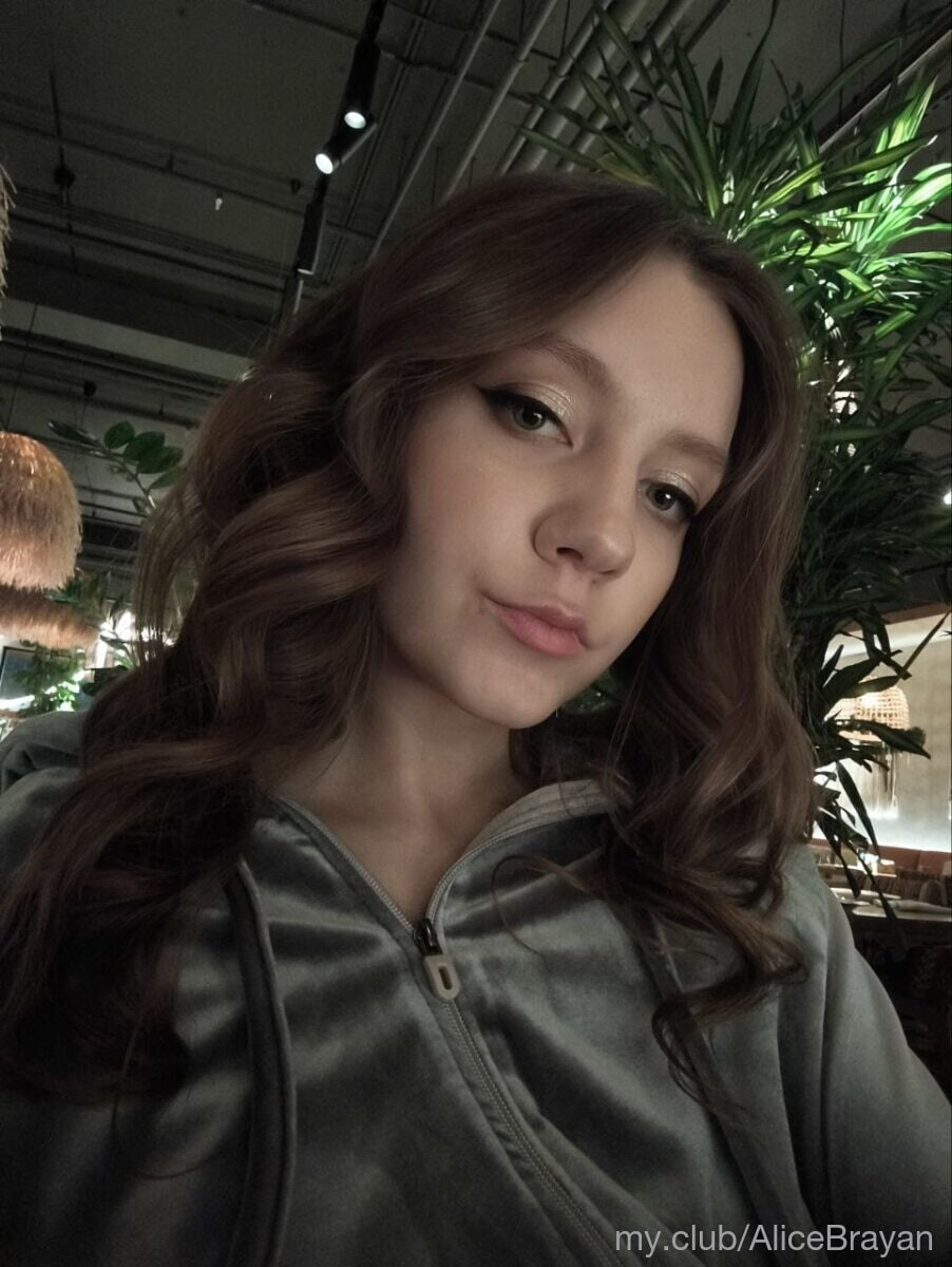 Alice ✨ Free Photos #59