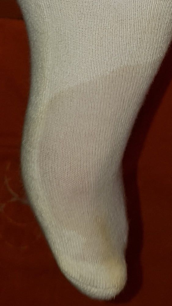 My white Socks - Pee #43