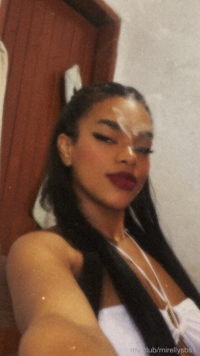 Mirelly CAMGIRL 💋 Free Photos #3