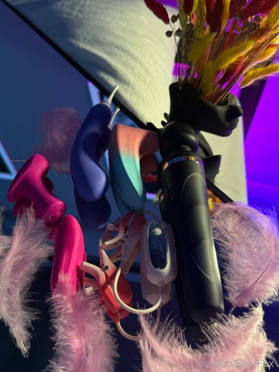 Alice Free Photos #22