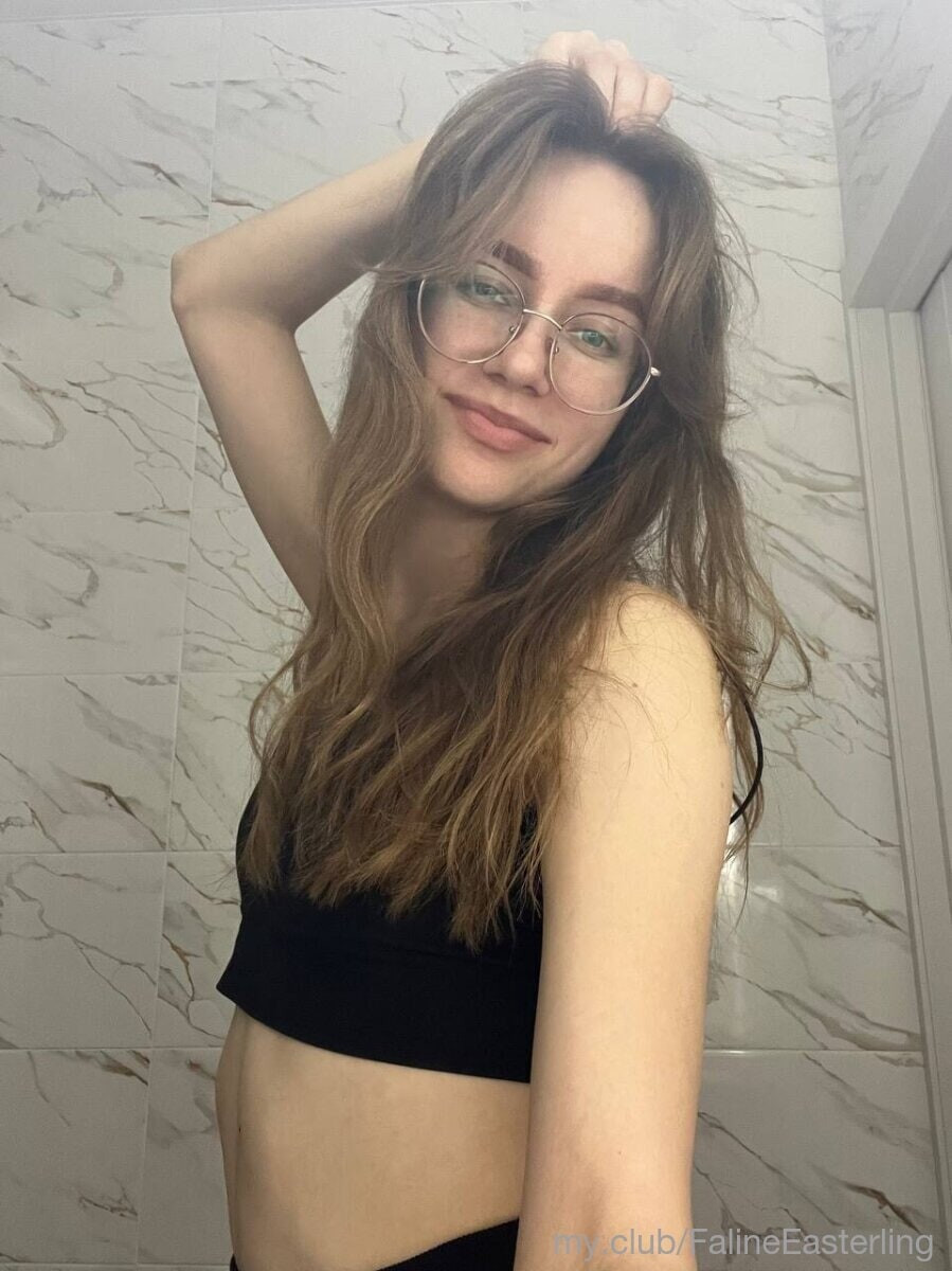 Ellen Free Photos #44