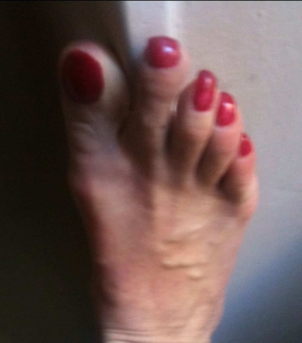 red toenails mix (older, dirty, toe ring, sandals mixed). #11