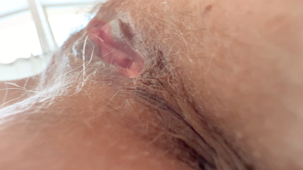 Stepdaughter needs the truth! Is it better to lick a shaved  #4