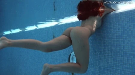 diana rius pt   underwatershow pool erotics         