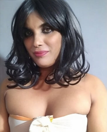 Ashwini trans kız sevimliliği 