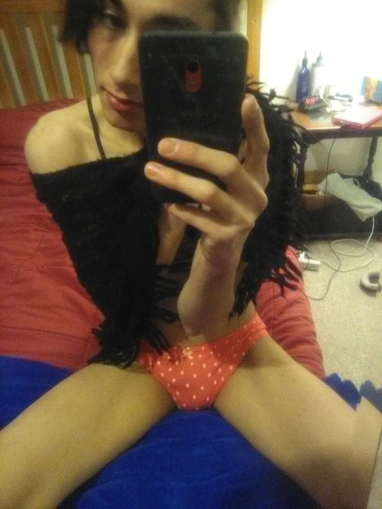 Jasmine dress up time #6