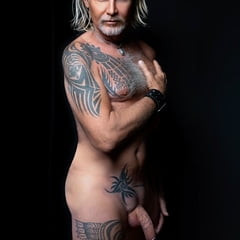 ARTISTIC NUDE