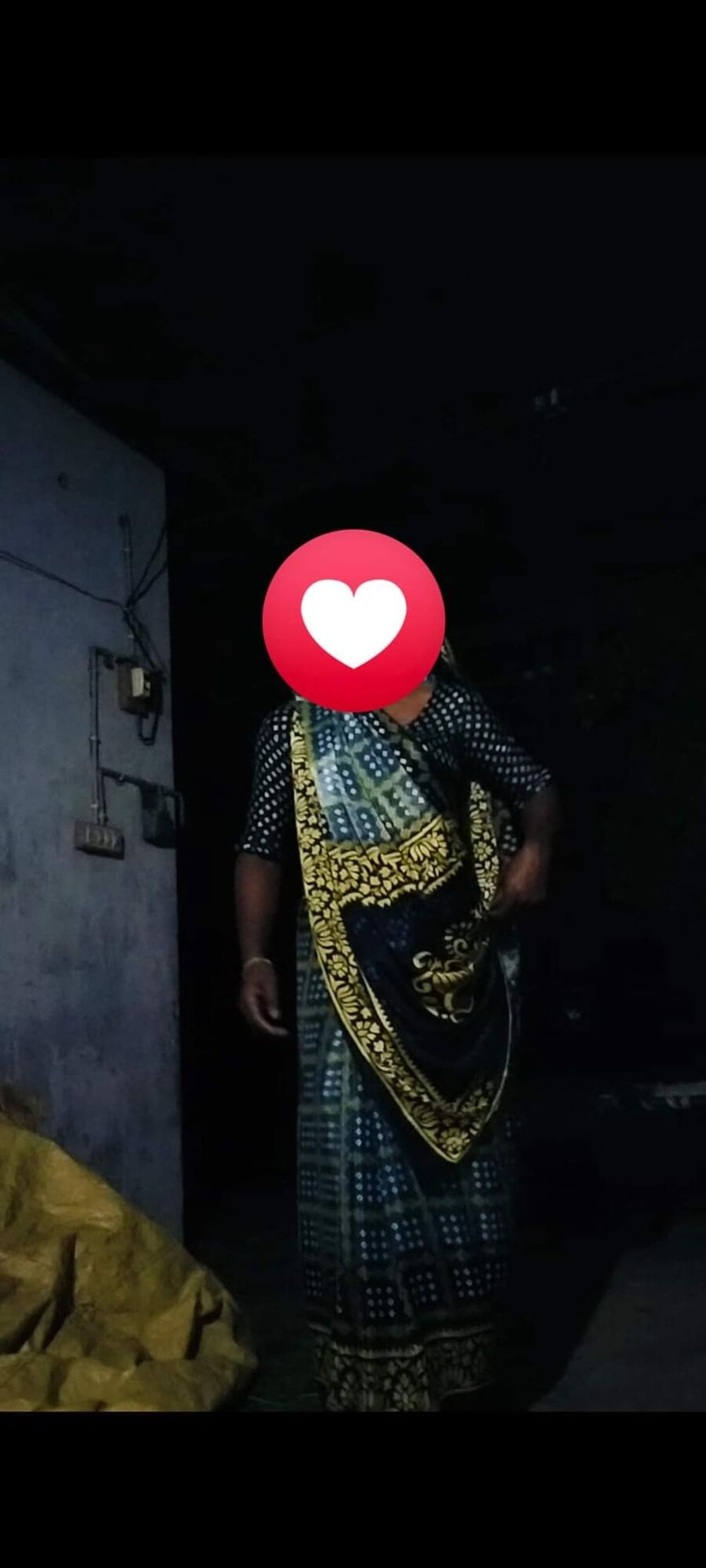 Wear saree in night #11