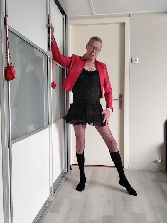 Sexy em vermelho e preto