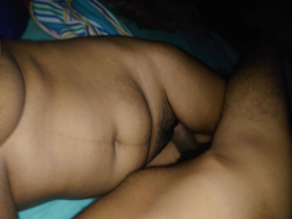 Sri Lankan MILF Sexy Ass And Hairy Pussy #40