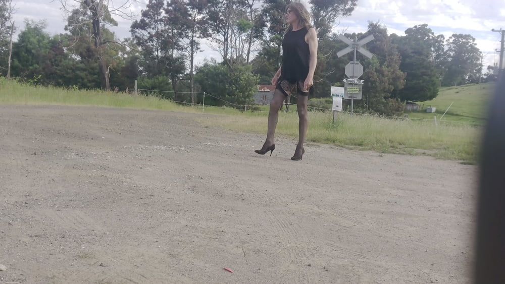 Crossdress road trip v hort black dress #12