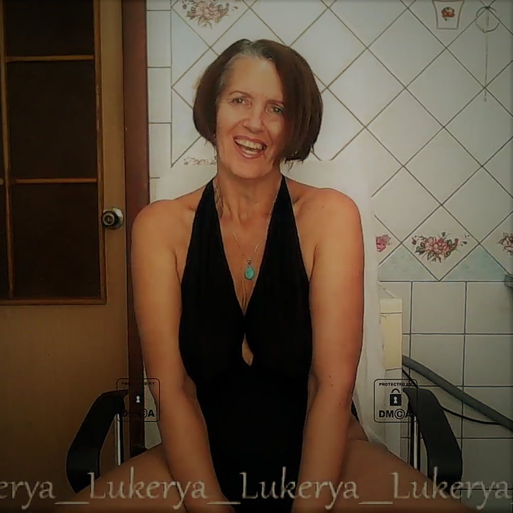 Lukerya invites