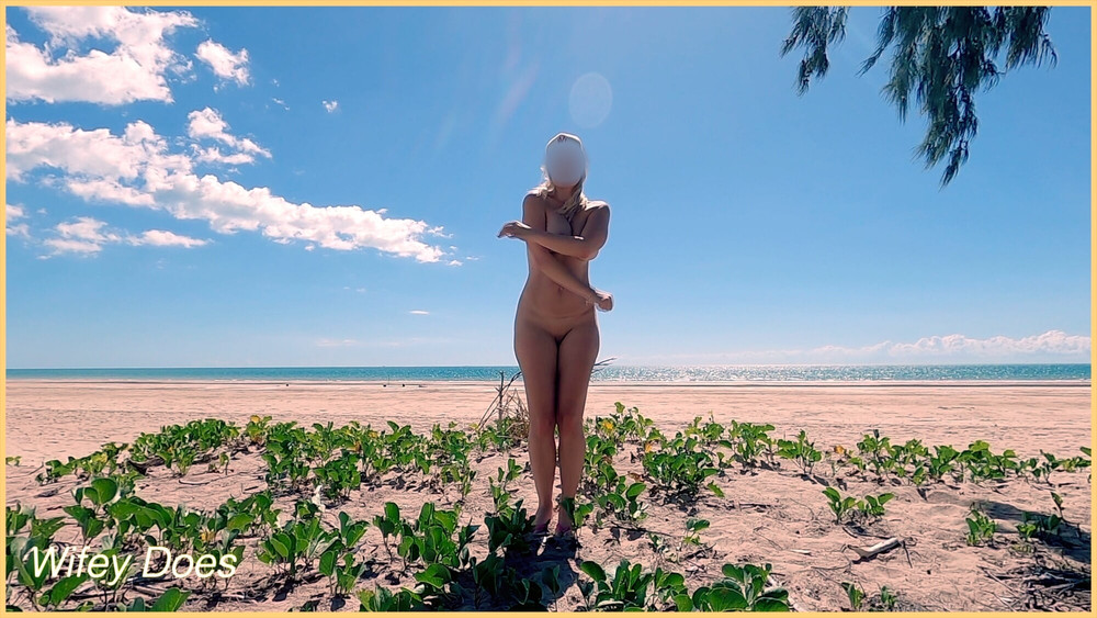 Wifey dancing nude at the beach #5