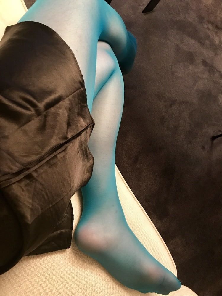 Turquoise tights #11
