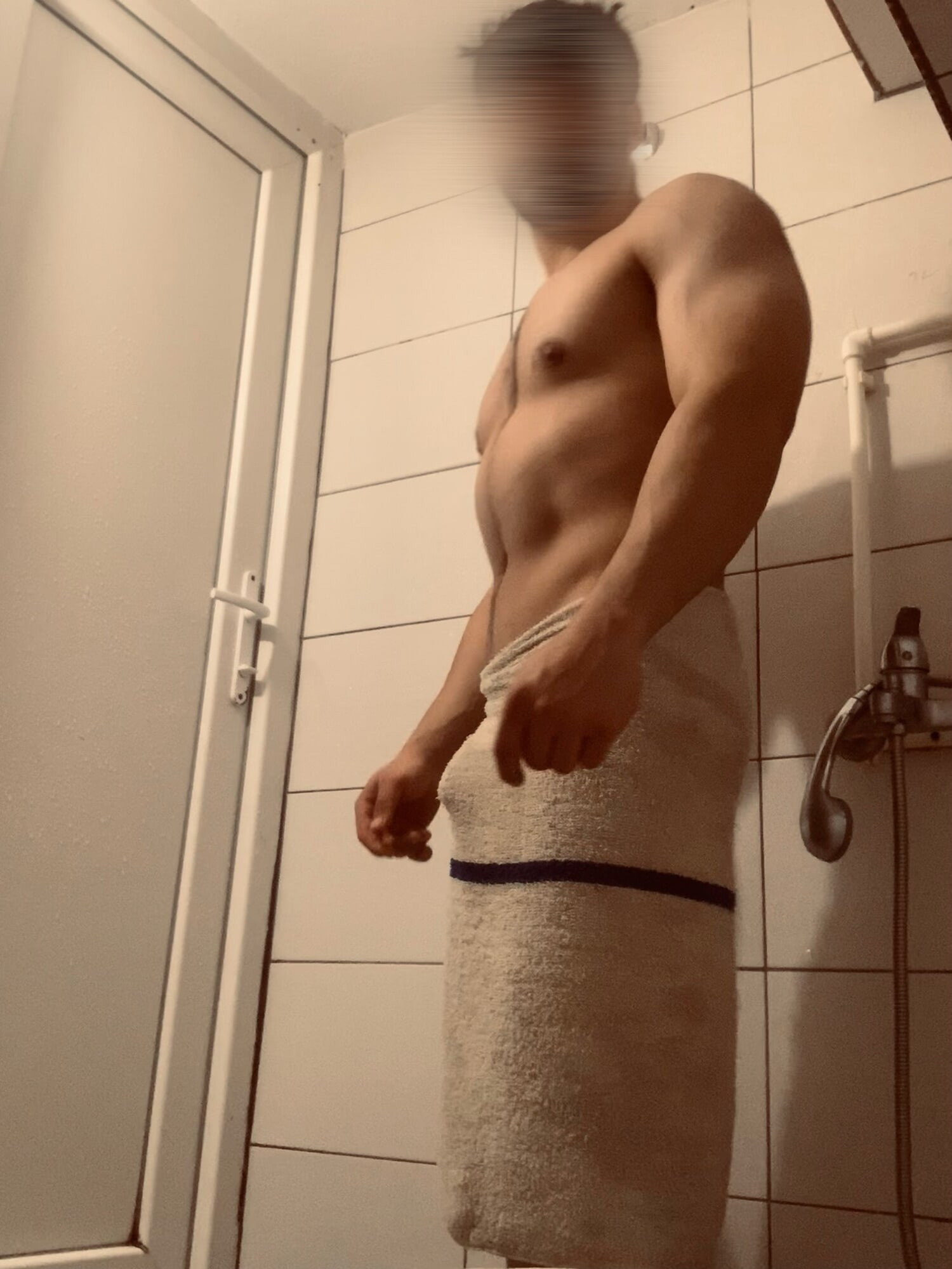 I need a girl in Kosovo to fuck her hard 🥵
