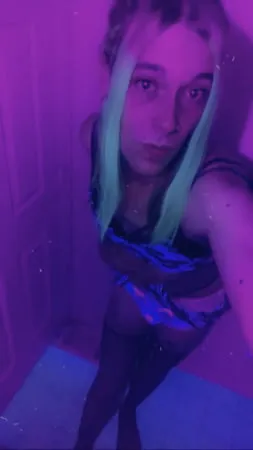 sexy rave school girl         