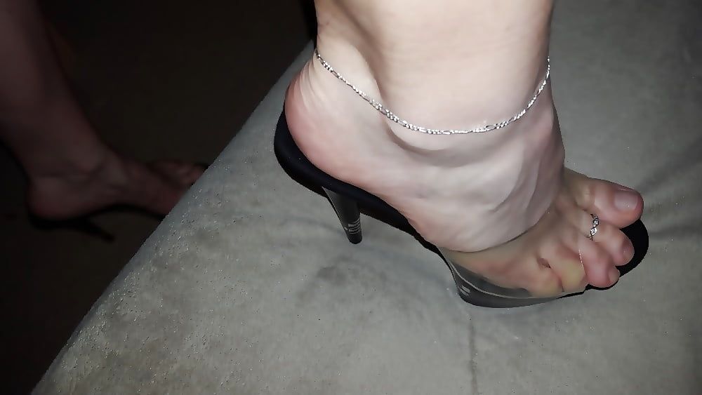 Pleaser Adore-701 ++ Feet ++ Anklets ++ Toe Ring #9
