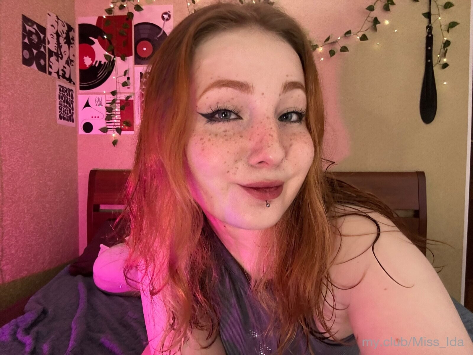 Free Miss Ida Photos #3