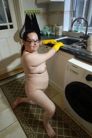 nude messy rubber gloves         