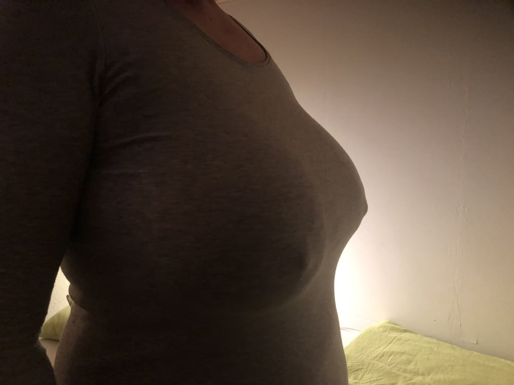 Wifes natural heavy big titts in shirt  #4