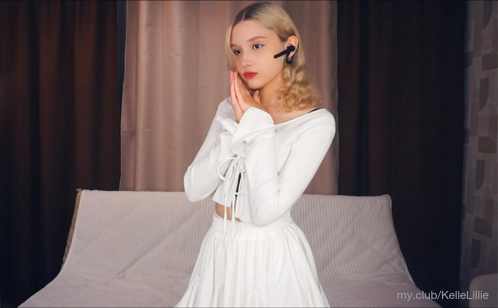 Alison Free Photos #12
