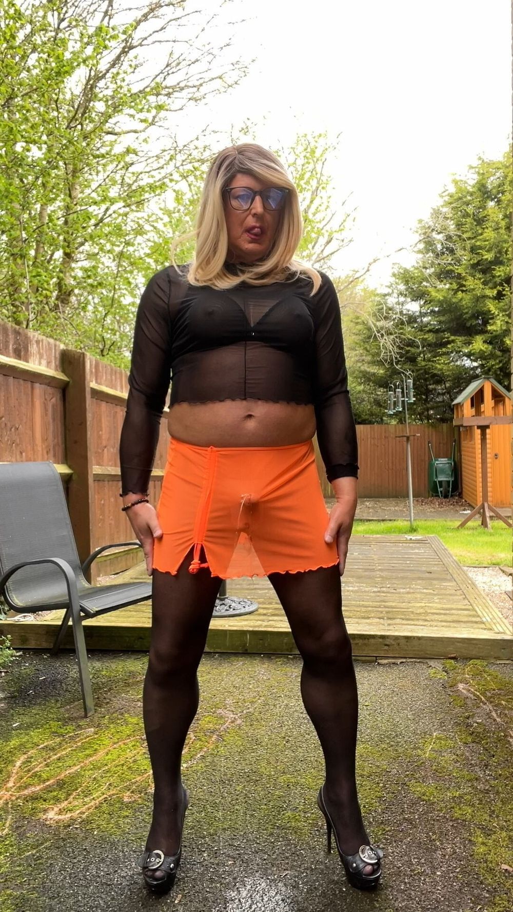 Amateur crossdresser Kellycd2022 in sexy black seamless hose #24