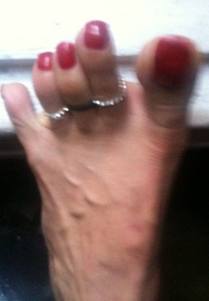 red toenails mix (older, dirty, toe ring, sandals mixed). #32