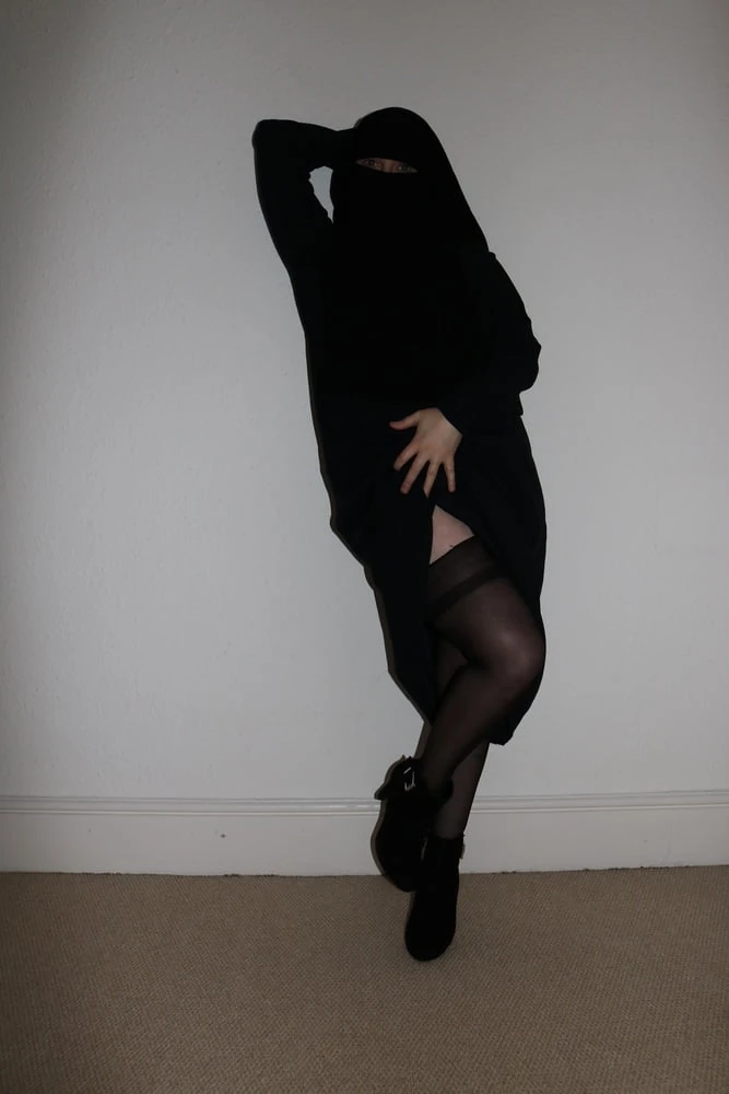 Burqa Niqab Stockings and Suspenders #35