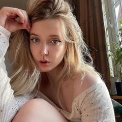 Lucy Free Photos