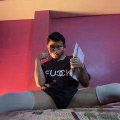 Take my asian virginity🩸