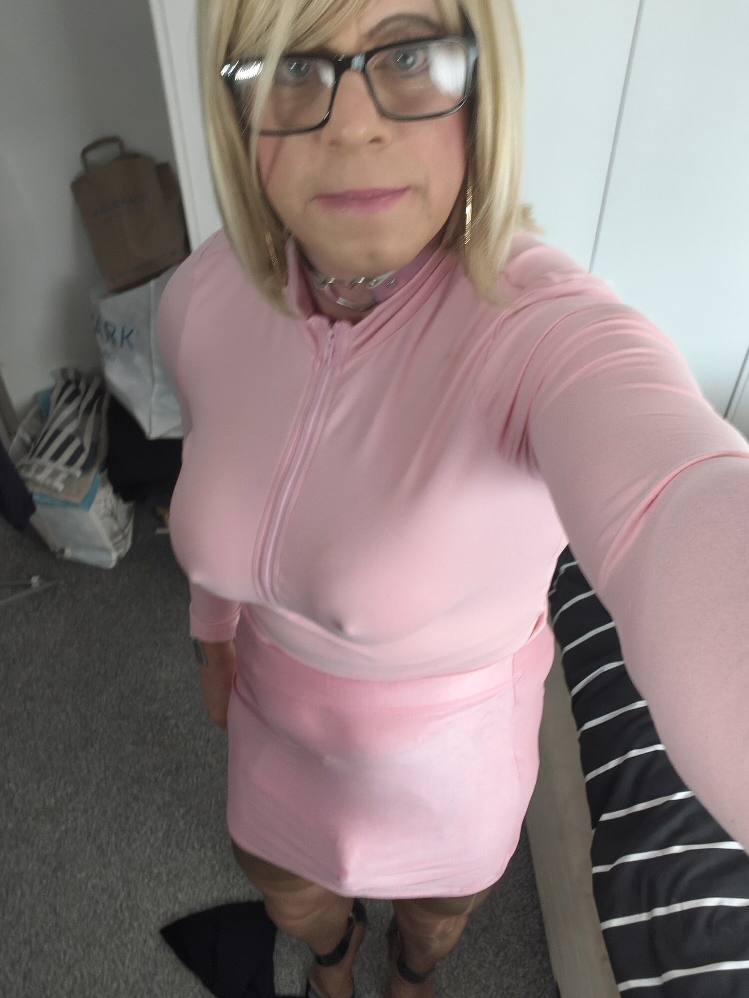 Crossdresser Holly pink mini skirt and stockings #8