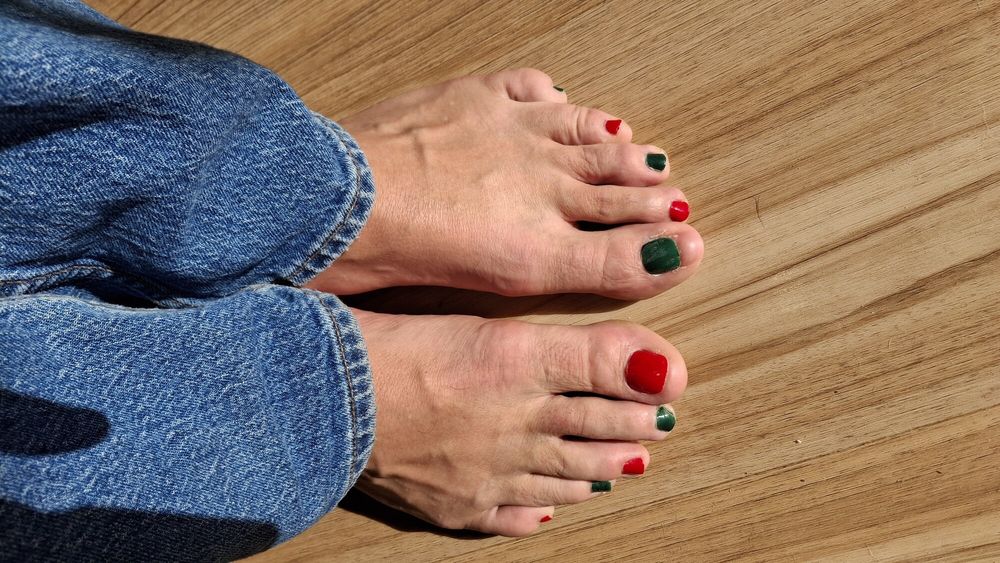 Showing some toes for Christmas #13