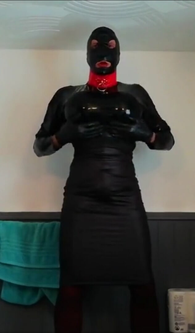 Alison in rubber #54