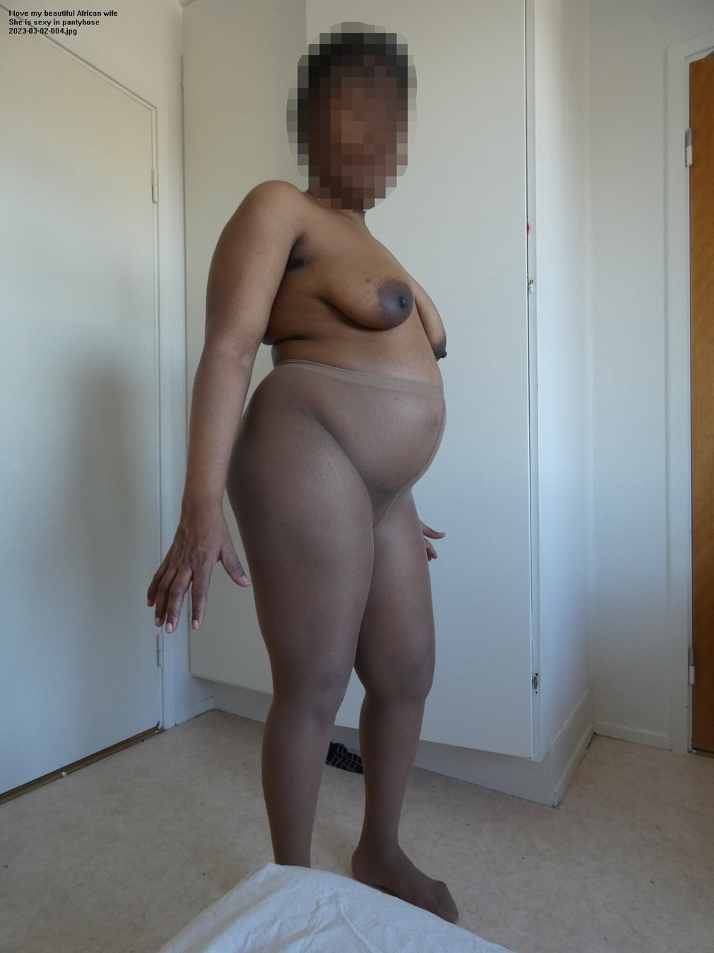 Me pregnant in pantyhose boun spread on the bed #5