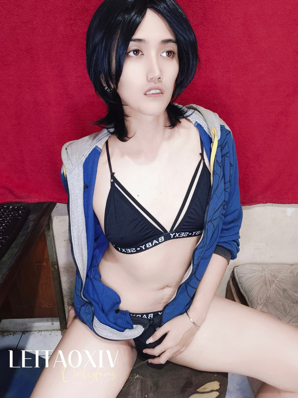 LEITAOXIV ONLYFANS - NERD LADYBOY GAMER GOONING #3