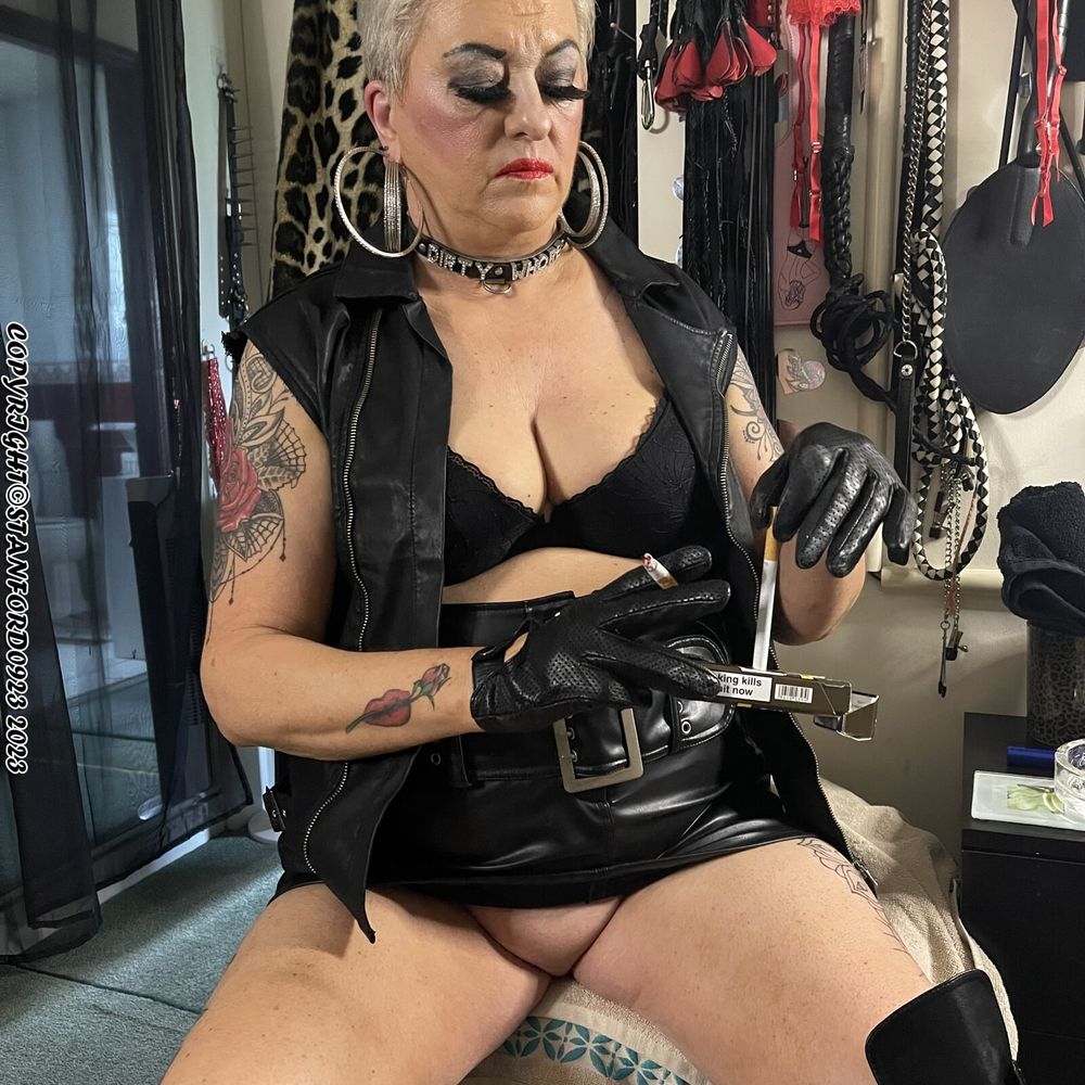 BIKER WHORE SHIRLEY #45